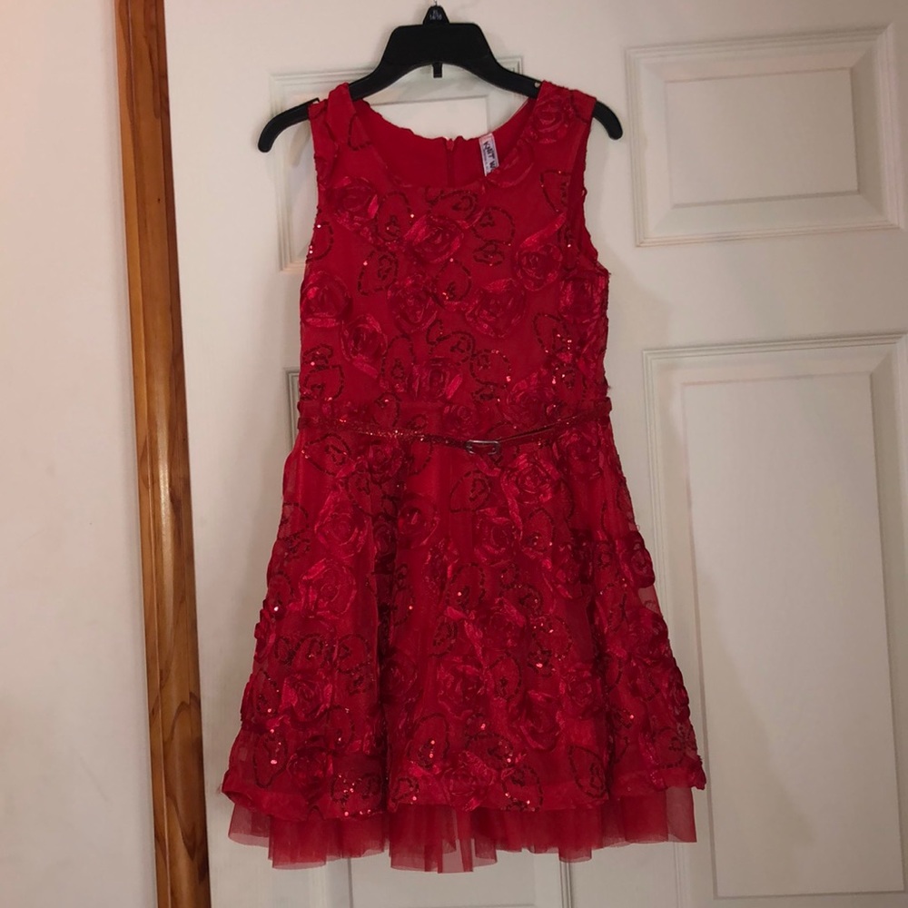 girl’s dress
